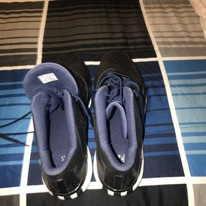 Adidas basketball shoes (Derick Rose)